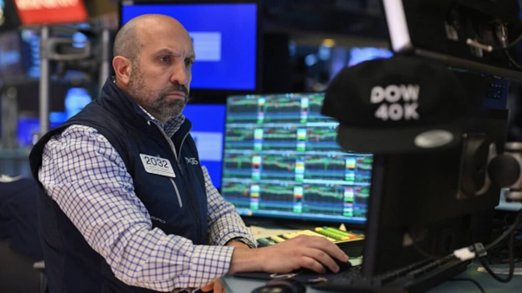 Top Wall Street Analysts Love These 3 High Yielding Dividend Stocks