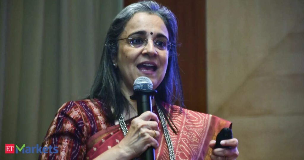 Madhavi Puri: Sec To Simplify Procedure For Public Bond Offerings