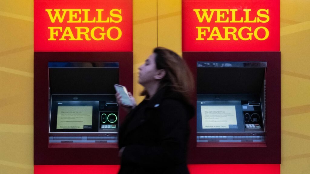 Goldman Tells Clients To Buy Wells Fargo Kohl's Shares Ahead