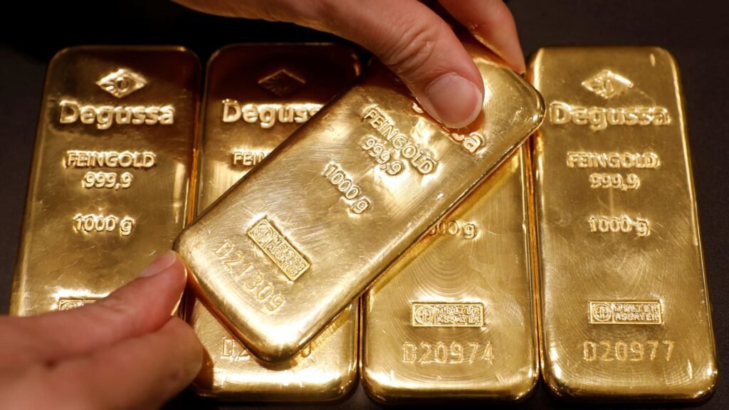 Ubs Says Investors Should Buy Gold, Oil For Defense Amid
